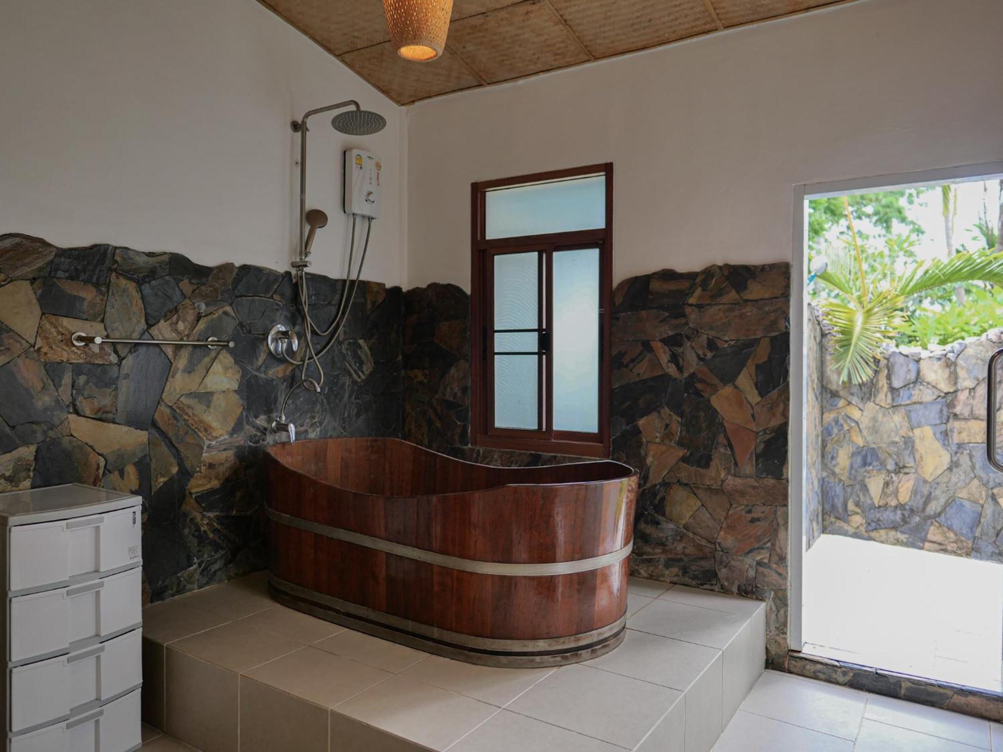 The Wooden Beach House 3Br - Sunset Beach Garden Taling Ngam Beach Exterior foto
